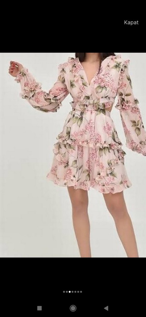 Pembe Çiçek Desenli V Yaka Mini Elbise - Görsel 3