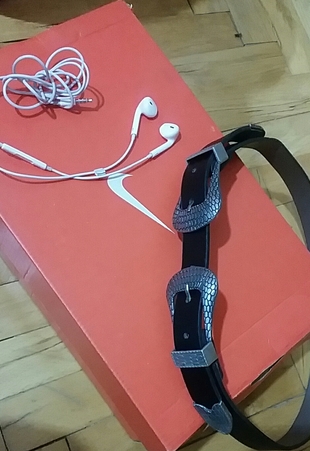 ORJİNAL APPLE İPHONE 6 KULAKLIK VE SIFIR TARZ KEMER 