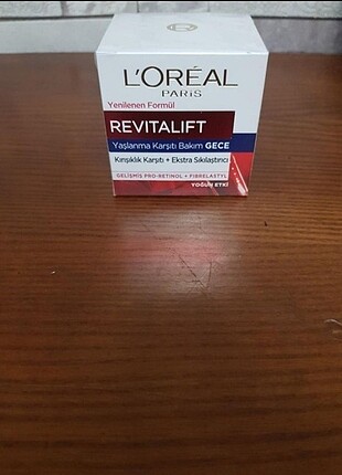 L`OREAL PARİS Yaşlanma Karşıtı BakımGece