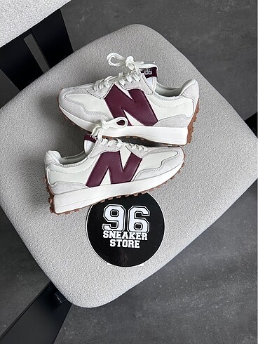 New Balance 327 Sea Salt