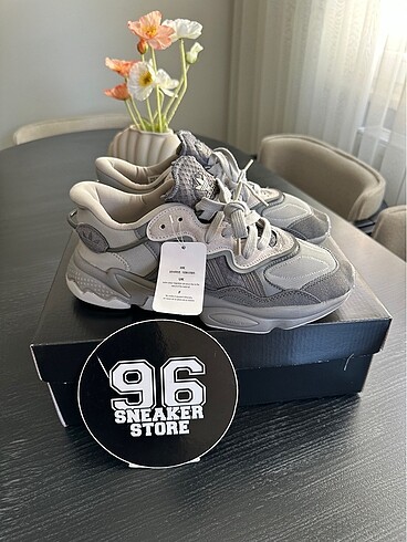 Adidas Ozweego