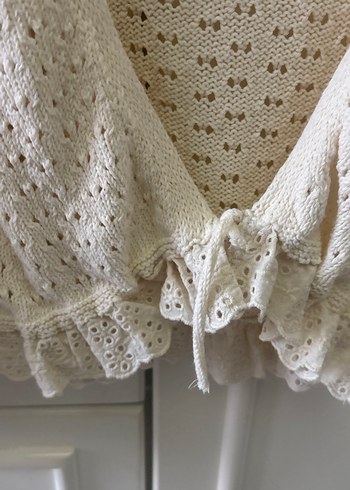 Zara Beyaz V Yaka Örgü Bohem Hırka - Görsel 3