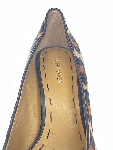 37 Beden çeşitli Renk Nine West Stiletto %70 İndirimli.