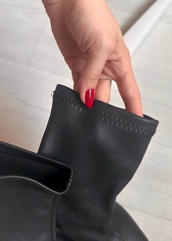 Diğer Siyah Lastikli Stiletto Topuklu Kadın Bot