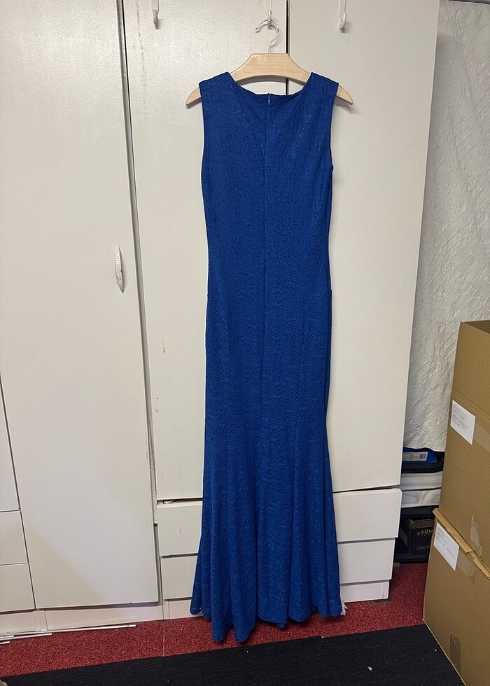 Güpürlü balık kesim elbise - Görsel 2