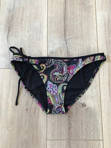 Kadın Bikini Altı