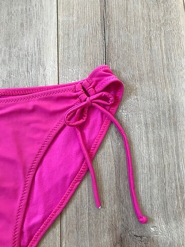 Diğer Bikini Altı