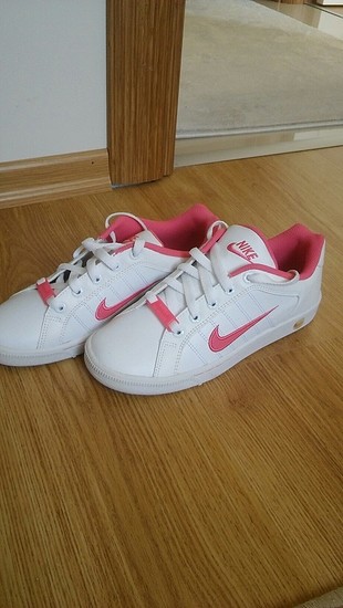 Nike Ayakkabı