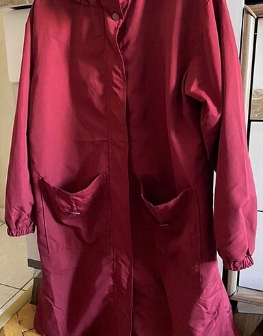 Bordo yağmurluk