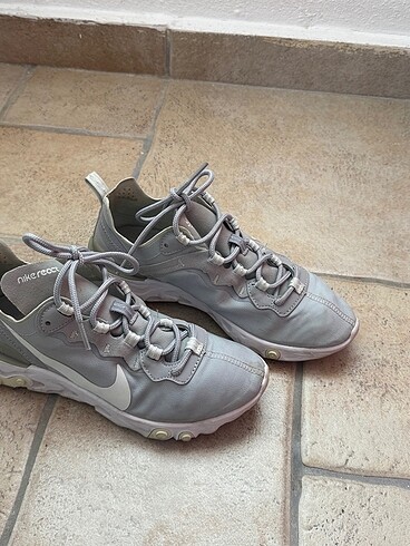 Nike spor ayakkabı