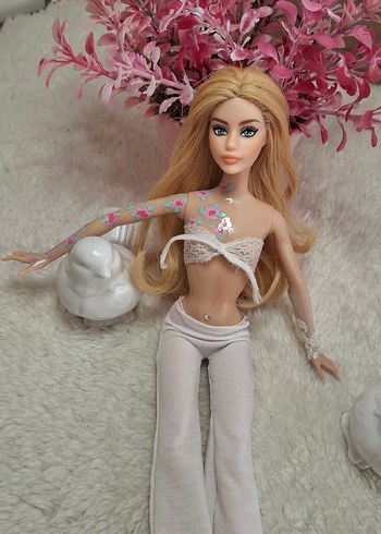 Beden Barbie bebek