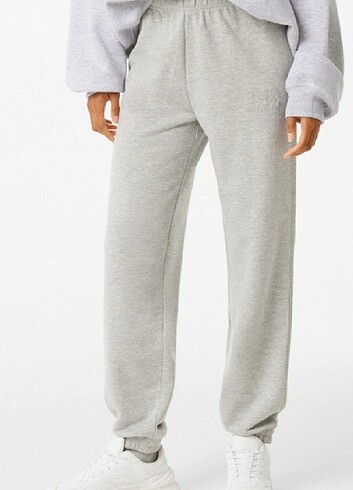 BERSHKA JOGGER 