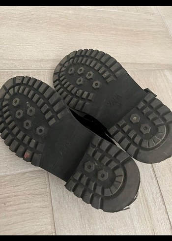 Siyah Parlak Tokalı Gotik Kadın Ayakkabı 28 - Görsel 4