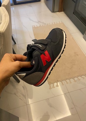 New Balance Siyah Cırt Cırtlı Erkek Çocuk Spor Ayakkabı