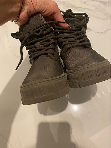 30 Beden Zara bot