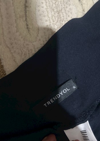 Siyah Midi Kadın Kumaş Pantolon - Görsel 5