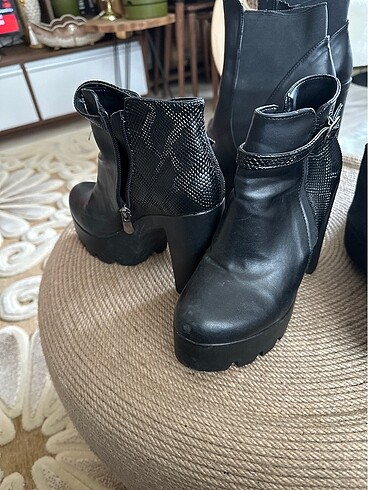 Zara Platform bot