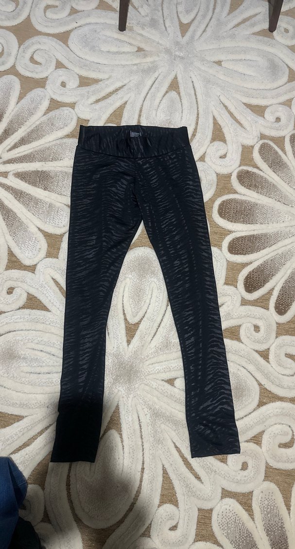 Siyah Zebra Desenli Kadın Spor Tayt - Görsel 2