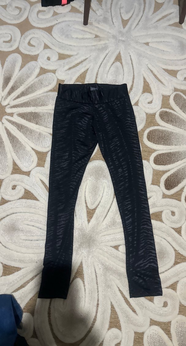 Siyah Zebra Desenli Kadın Spor Tayt - Görsel 4