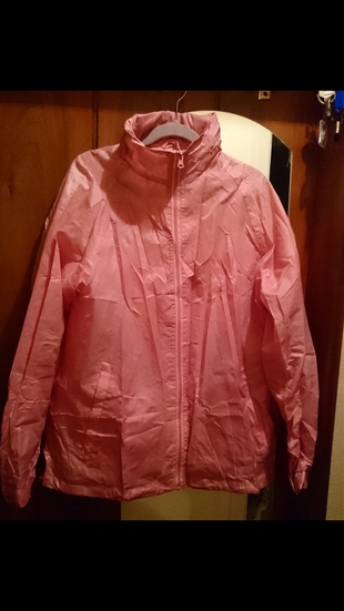 pembe Mudo yağmurluk 