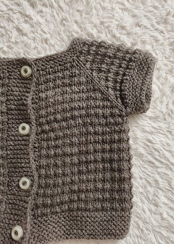 Kısa Kollu Kahverengi Örgü Yelek - Görsel 3