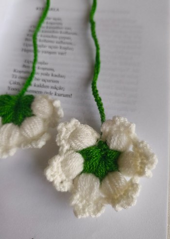 çiçek örgü kitap ayracı - Görsel 3