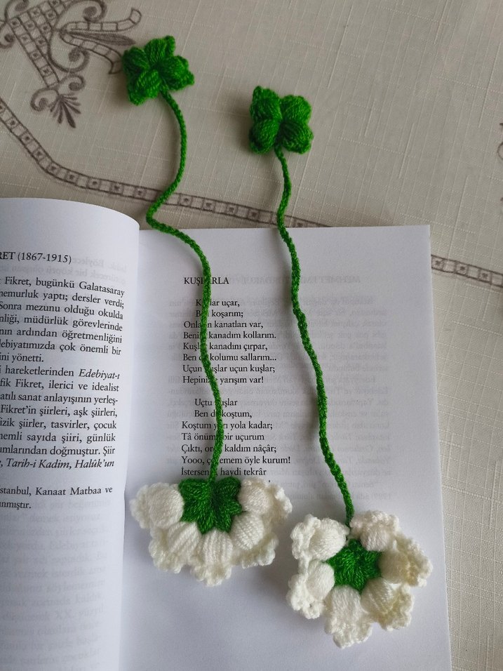 çiçek örgü kitap ayracı - Görsel 5