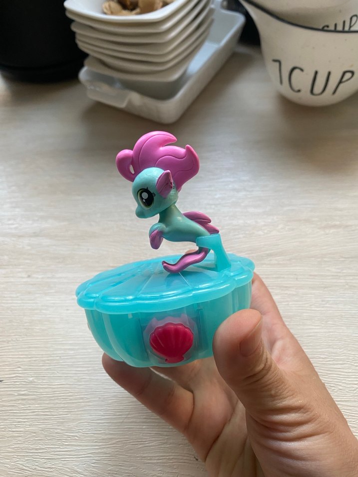 My Little Pony Müzikli Pinkie Pie Seapony Oyuncak - Görsel 2