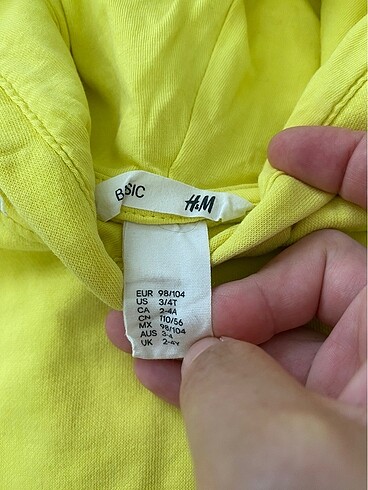 24-36 Ay Beden sarı Renk H&m 3-4 yaş takım