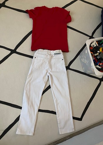 7 yaş 23 nisan takım kot pantolon tshirt - Görsel 3