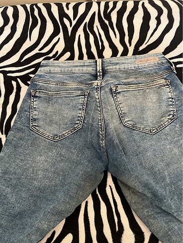 26 Beden Mavi jeans pantolon