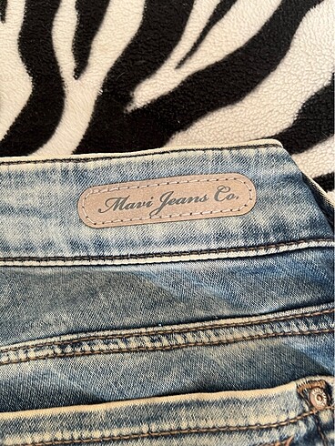 26 Beden mavi Renk Mavi jeans pantolon