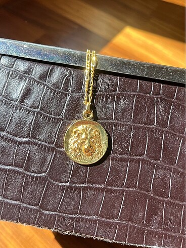 Aslan burcu gold kolye