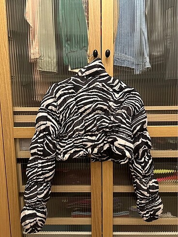 m Beden çeşitli Renk Bershka crop top