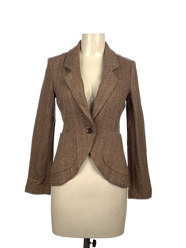 Mango Blazer %70 İndirimli.