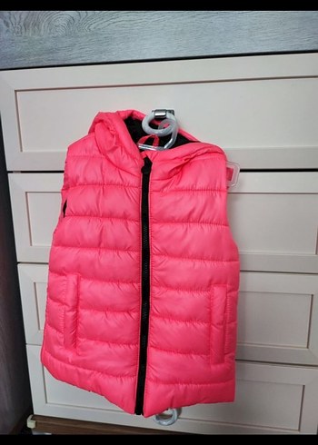 Kız Çocuk Pembe Kapüşonlu Fermuarlı Yelek - Görsel 2