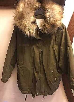 Bershka mont