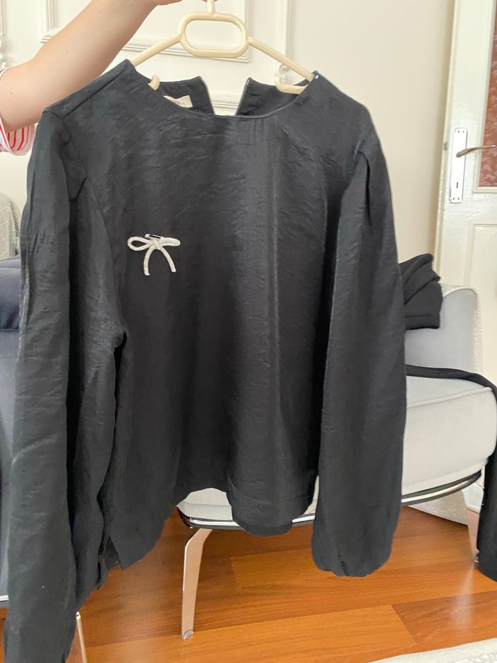 Siyah Etekli Takım - Görsel 3