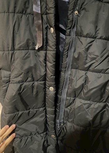 Kadın Siyah Uzun Kapitone mont - Görsel 3