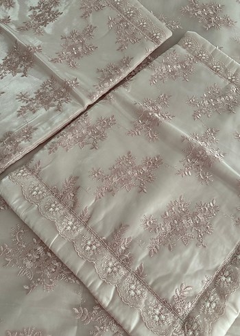 Nakışlı Pembe Yatak Örtüsü - Görsel 3