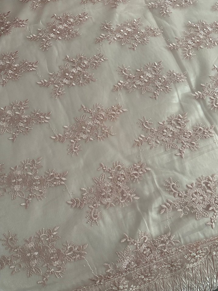 Nakışlı Pembe Yatak Örtüsü - Görsel 4