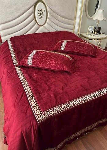 Bordo İşlemeli İstikbal Princess Parlak Yatak Örtüsü - Görsel 4