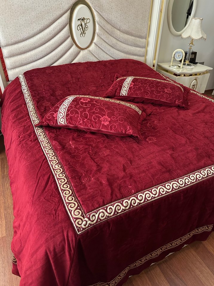 Bordo İşlemeli İstikbal Princess Parlak Yatak Örtüsü - Görsel 4