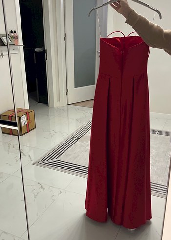 Diğer Kırmızı gece elbisesi