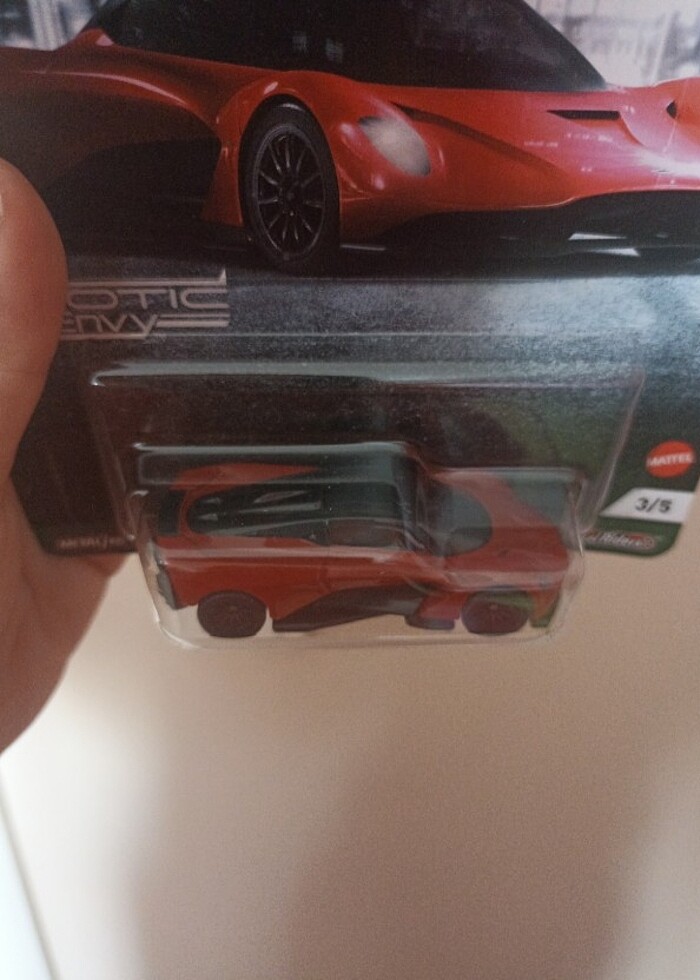 Hotwells premium Aston martini araba - Görsel 4