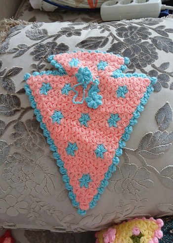 Nakışlı Pastel Çok Renkli Bebek Önlüğü. 3 adefi 100 olur. - Görsel 4