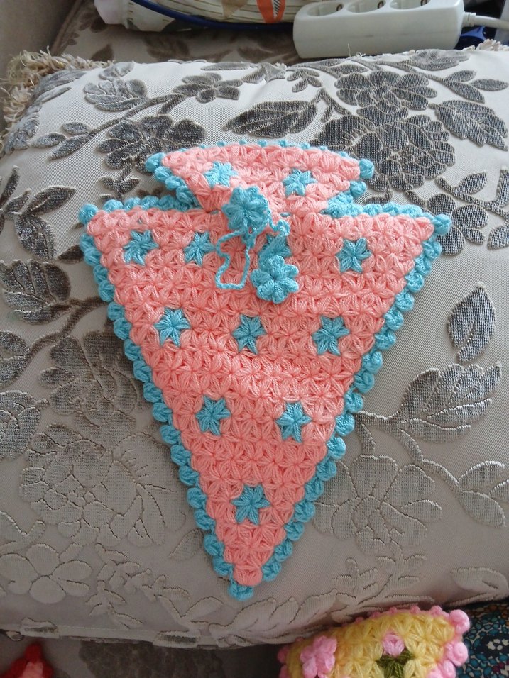 Nakışlı Pastel Çok Renkli Bebek Önlüğü. 3 adefi 100 olur. - Görsel 4