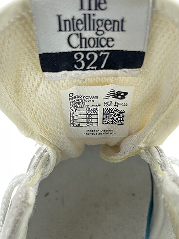 37 Beden beyaz Renk New Balance Spor Ayakkabı %70 İndirimli.