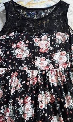 Bershka elbise çiçekli