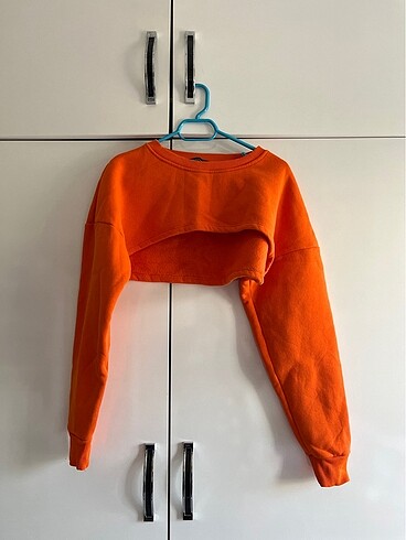 Crop sweat